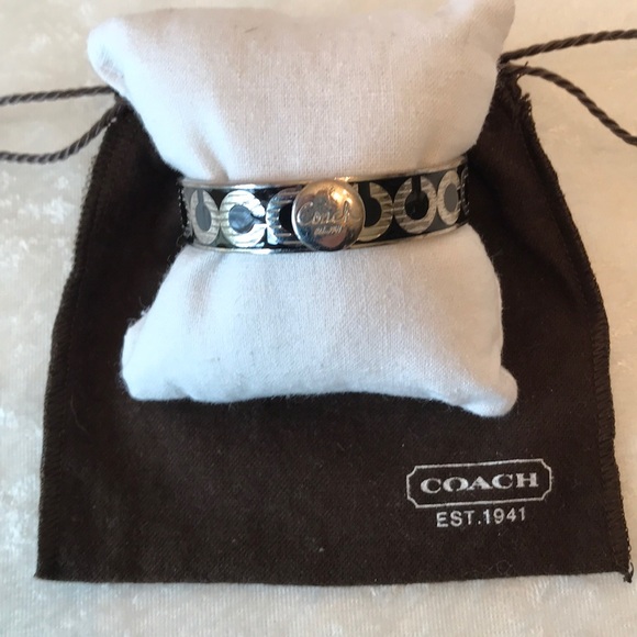 COACH  SNAP HINGED BANGLE - Picture 2 of 5